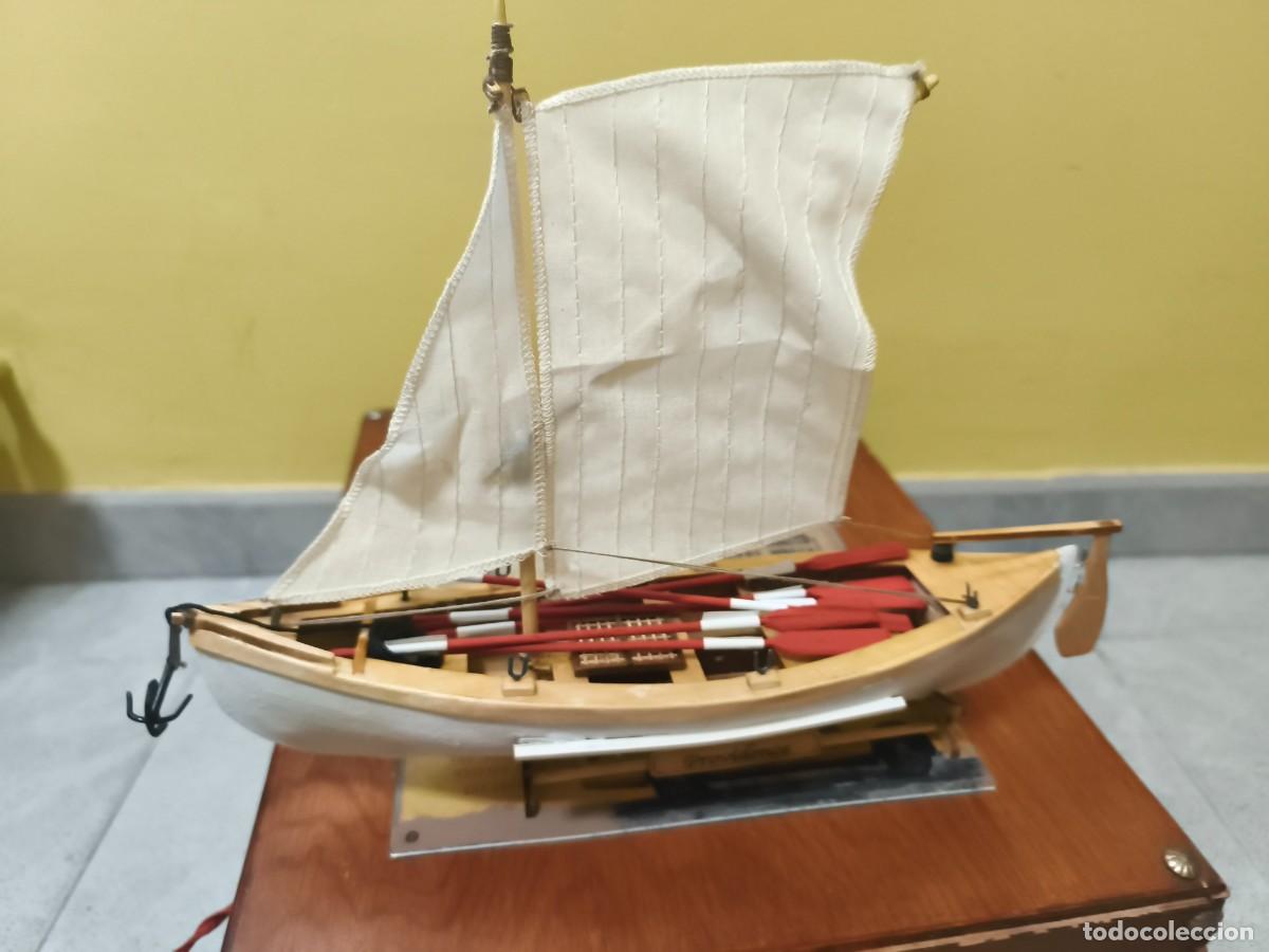 Artesan&iacute;a: Lancha ballenera de madera construida a mano
