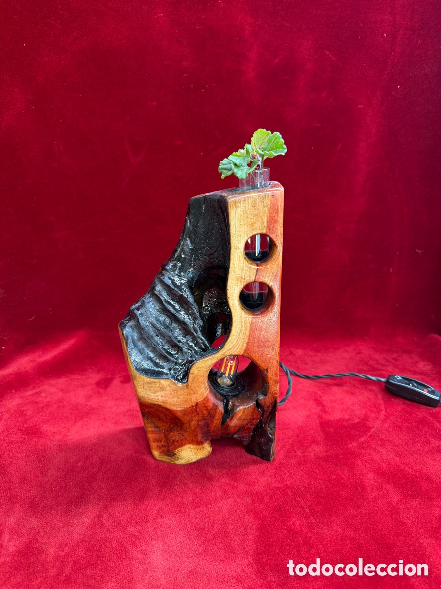 Artesan&iacute;a: Preciosa lampara de mesa,hecha con madera de olivo!