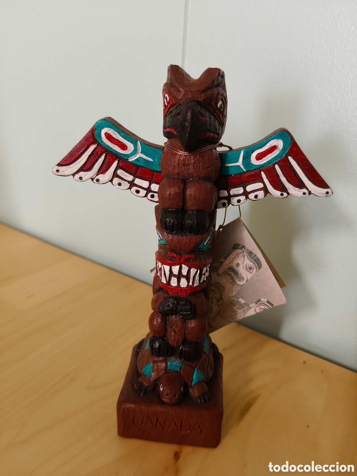 Handicraft: T&oacute;tem indio del Canad&aacute;