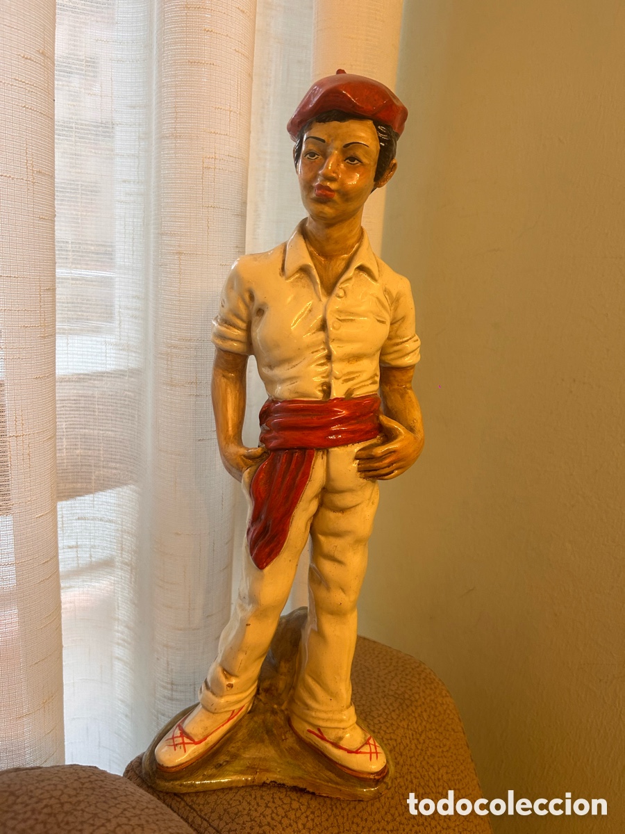 Artesan&iacute;a: Figura hombre pelotari (Lucavalli)