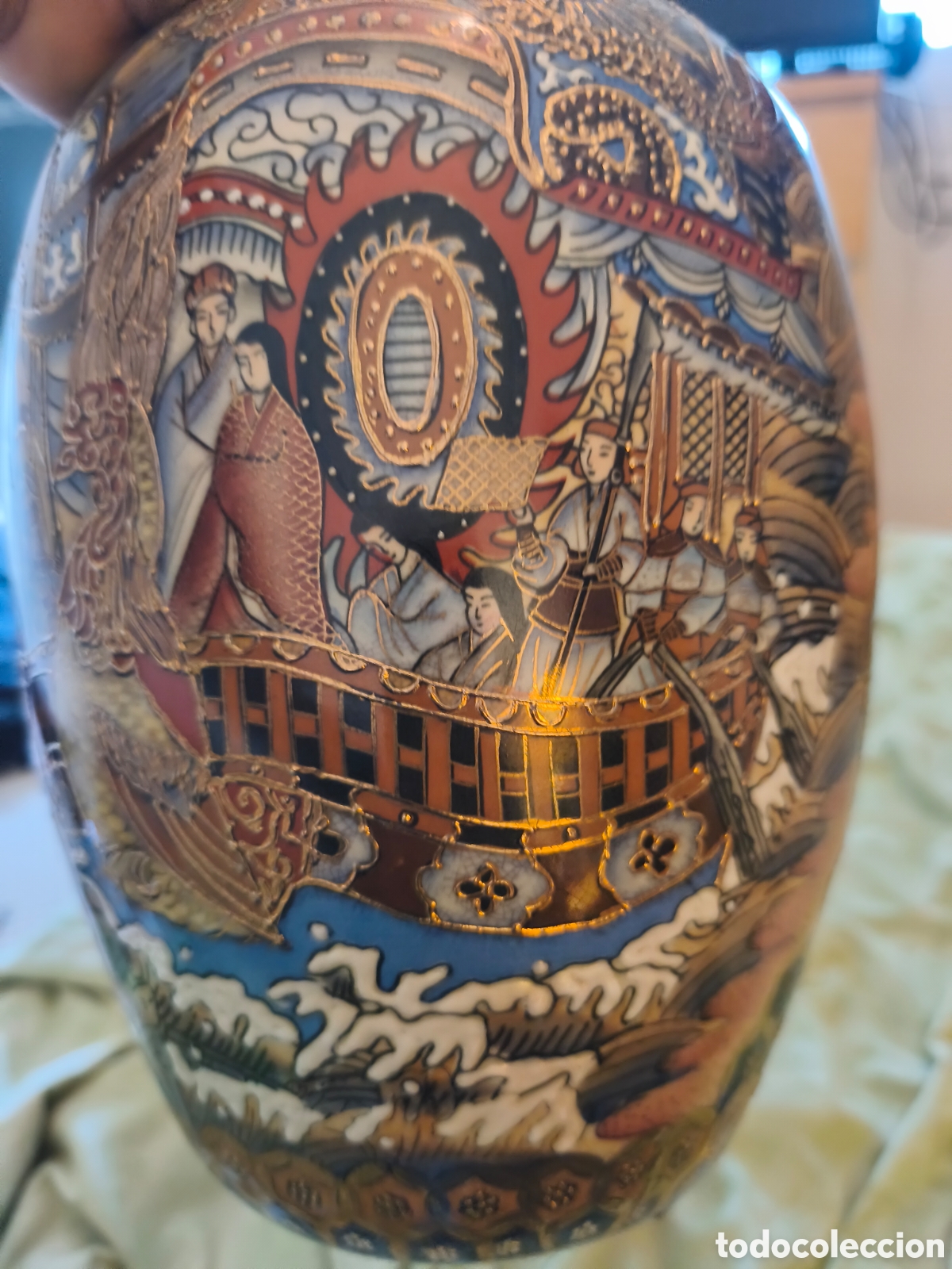 Artesan&iacute;a: ROYAL SATSUMA jarr&oacute;n pintado a mano