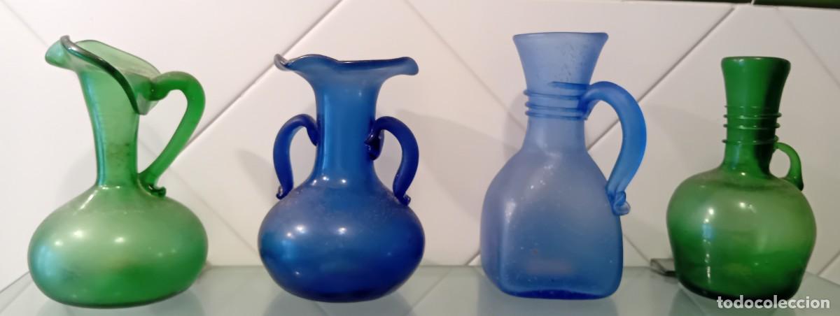 Artesan&iacute;a: Reproduccion de 4 botellas de vidrio soplado romano.Unguentarios