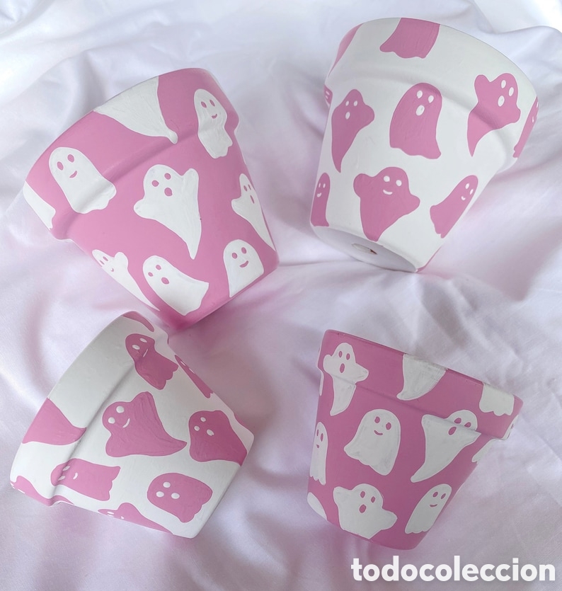 Artesan&iacute;a: Maceta de colecci&oacute;n de color rosa con fantasmas de Halloween.