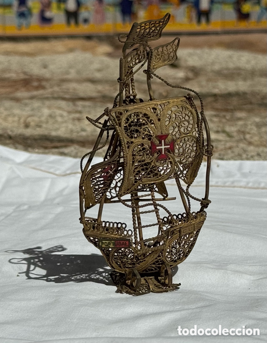 Artesan&iacute;a: Caravela portuguesa antigua filigrana metal dorado Portugal 13 cm