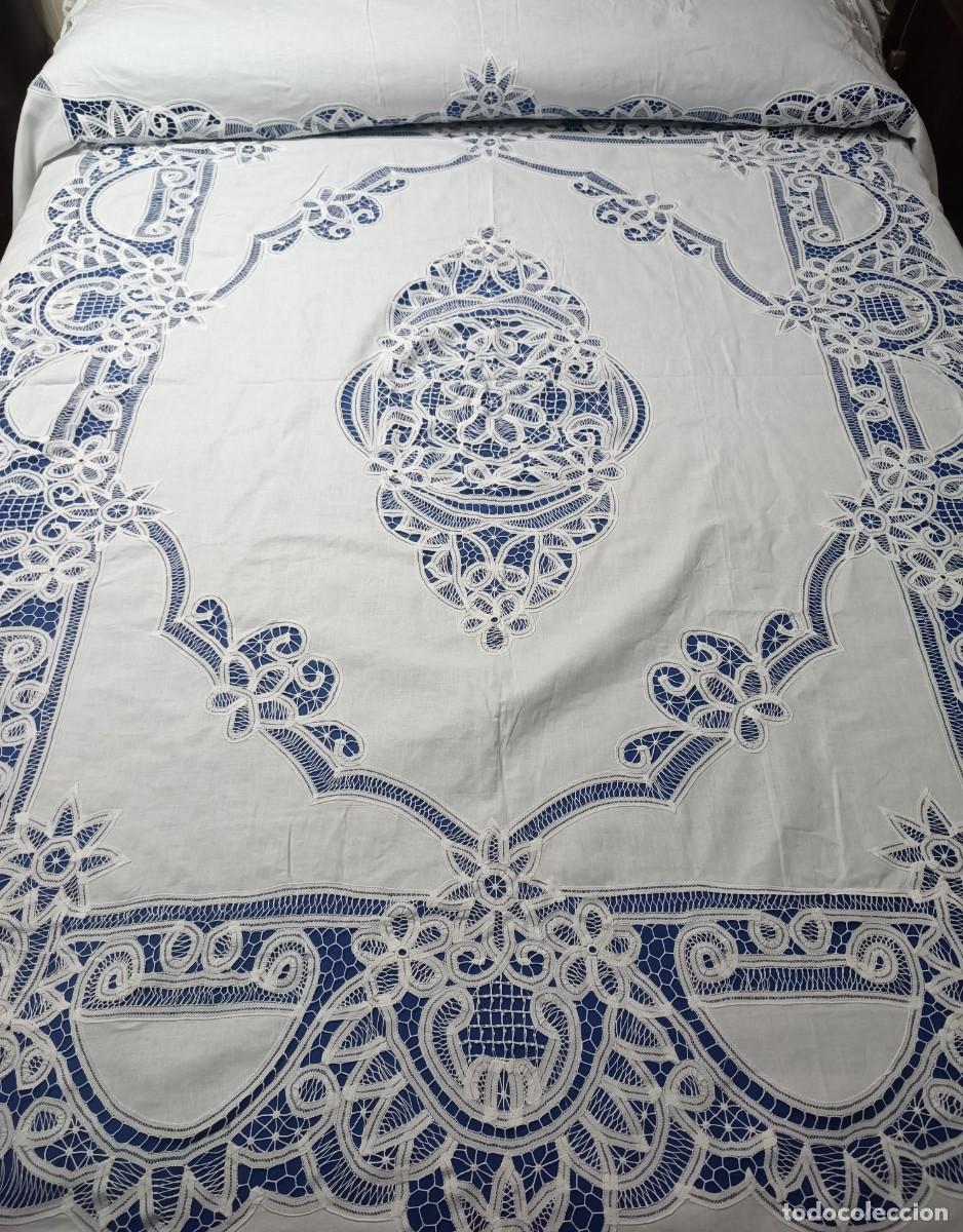 Artesan&iacute;a: Colcha antigua de hilo blanco con encaje de Brujas