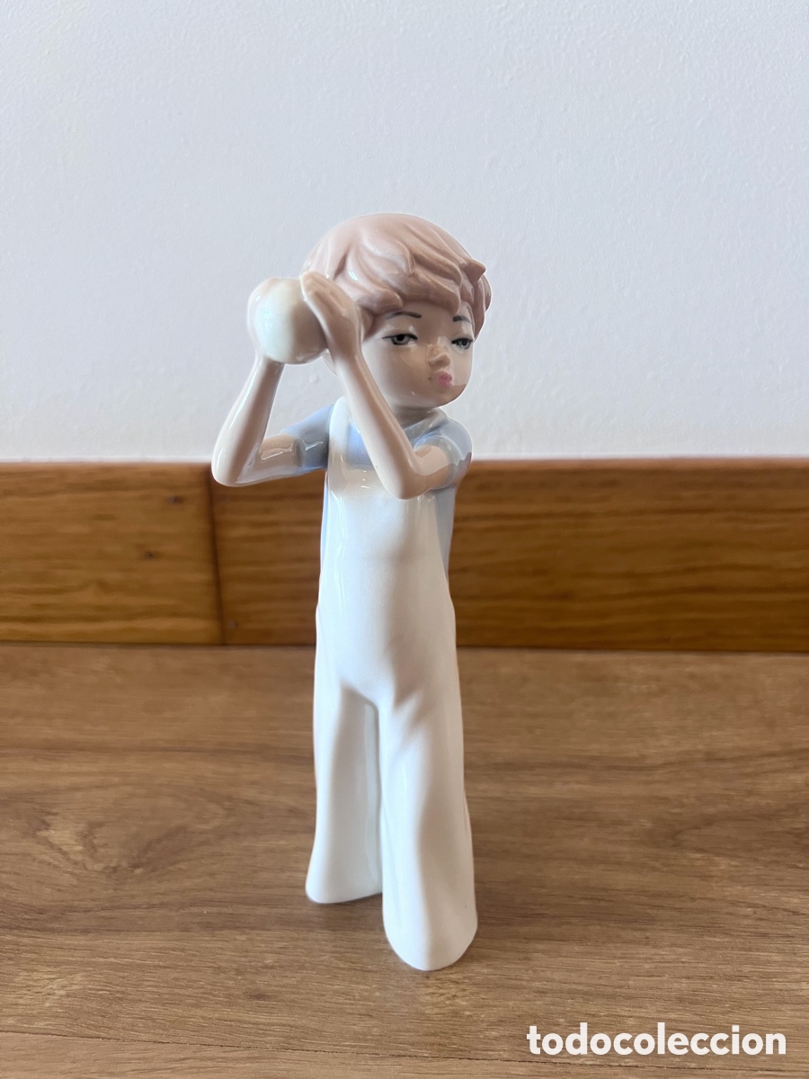 Artesan&iacute;a: Figura de porcelana Casades
