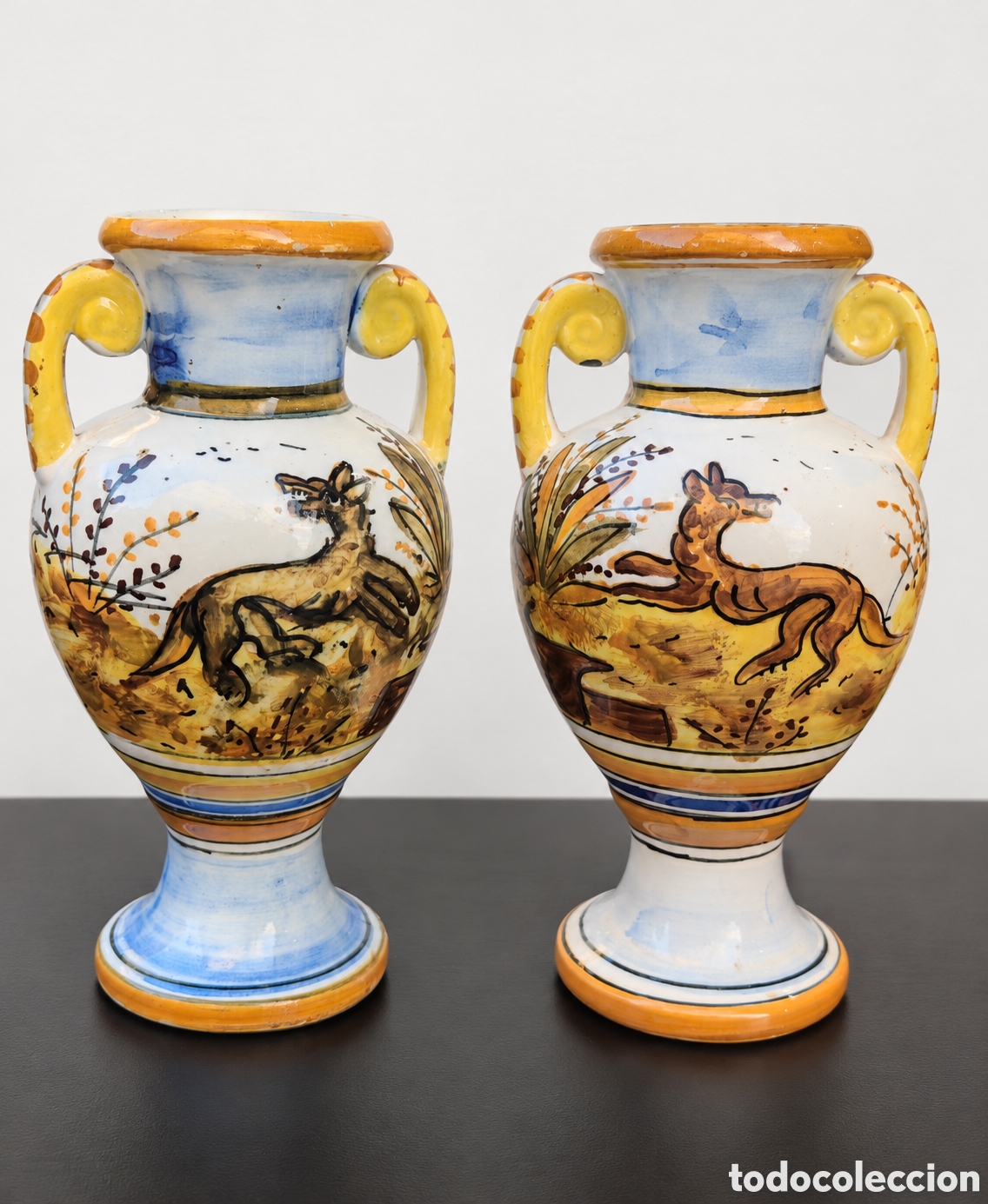 Artesanato e Manualidades: Pareja de jarrones antiguos de cer&aacute;mica artesanal tipo Talavera (22 cm)