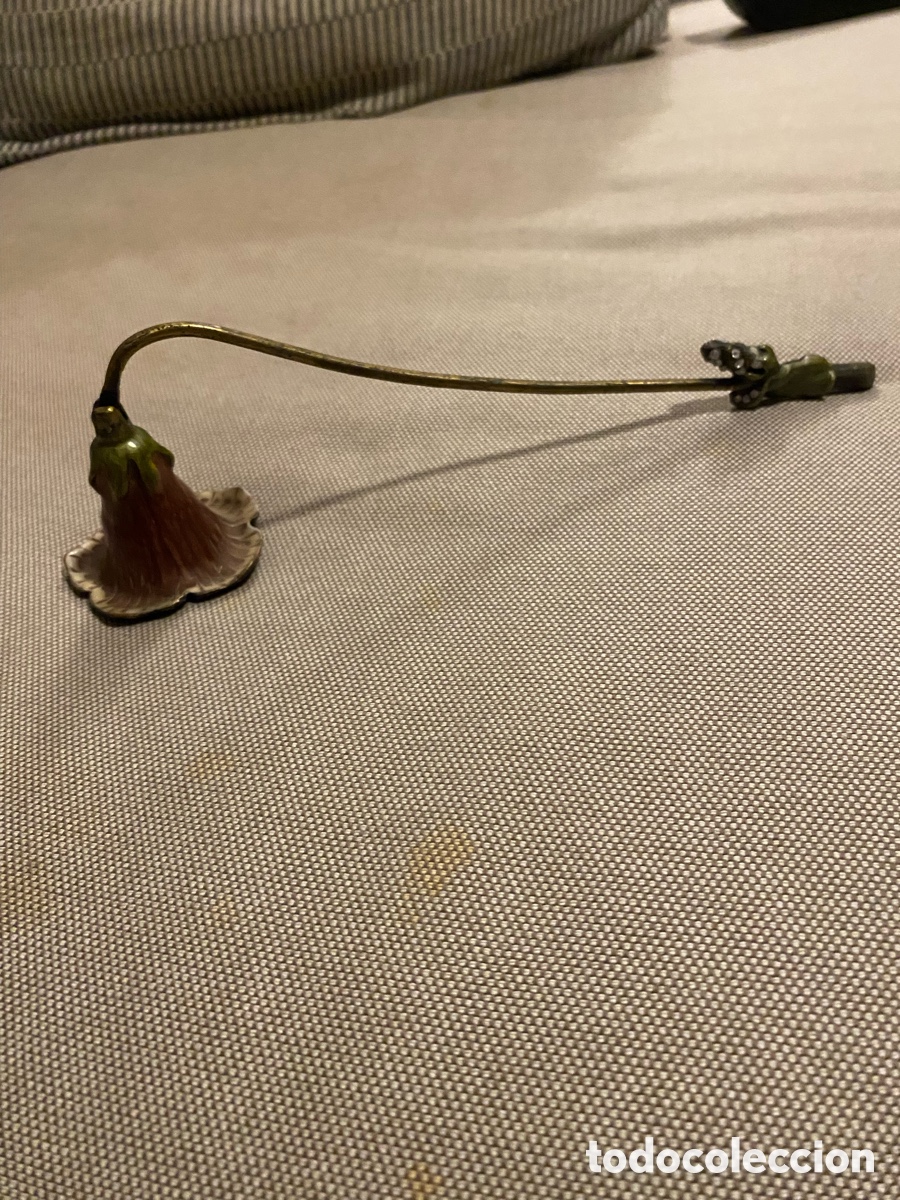 Artesan&iacute;a: Apagavelas vintage floral Art Nouveau articulado