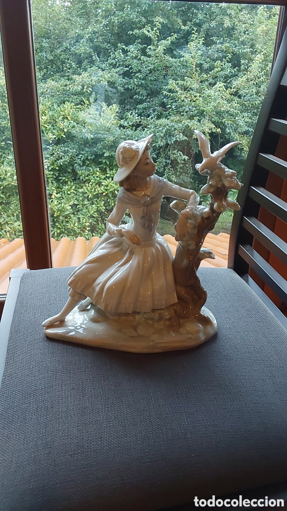 Artesan&iacute;a: Figura decorativa cer&aacute;mica Zaphir (Nao)
