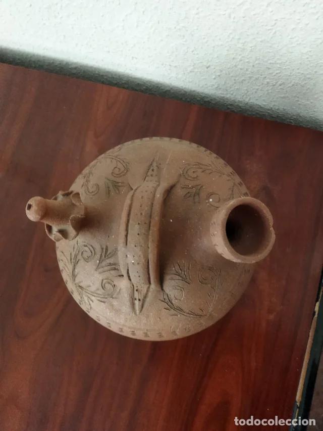 Artesan&iacute;a: Botijo de barro con asa y decorado - Foto 3