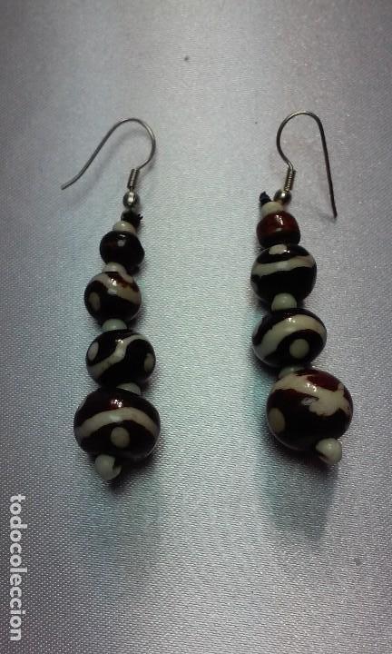 Artesan&iacute;a: PENDIENTES LARGOS DE HUESO NEPALIS - Foto 1