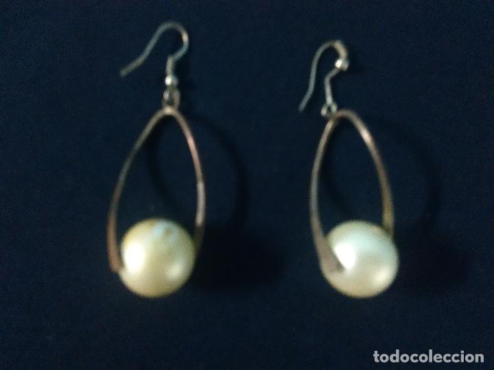 Artesan&iacute;a: PAREJA PENDIENTES PERLA FALSA - Foto 1
