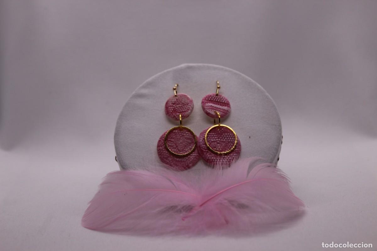 Artesan&iacute;a: Pendientes rosas y dorados - Foto 4