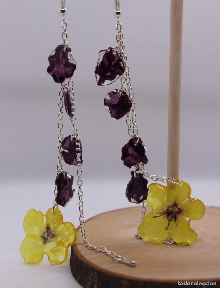 Artesan&iacute;a: Pendientes de flores encapsuladas - Foto 1