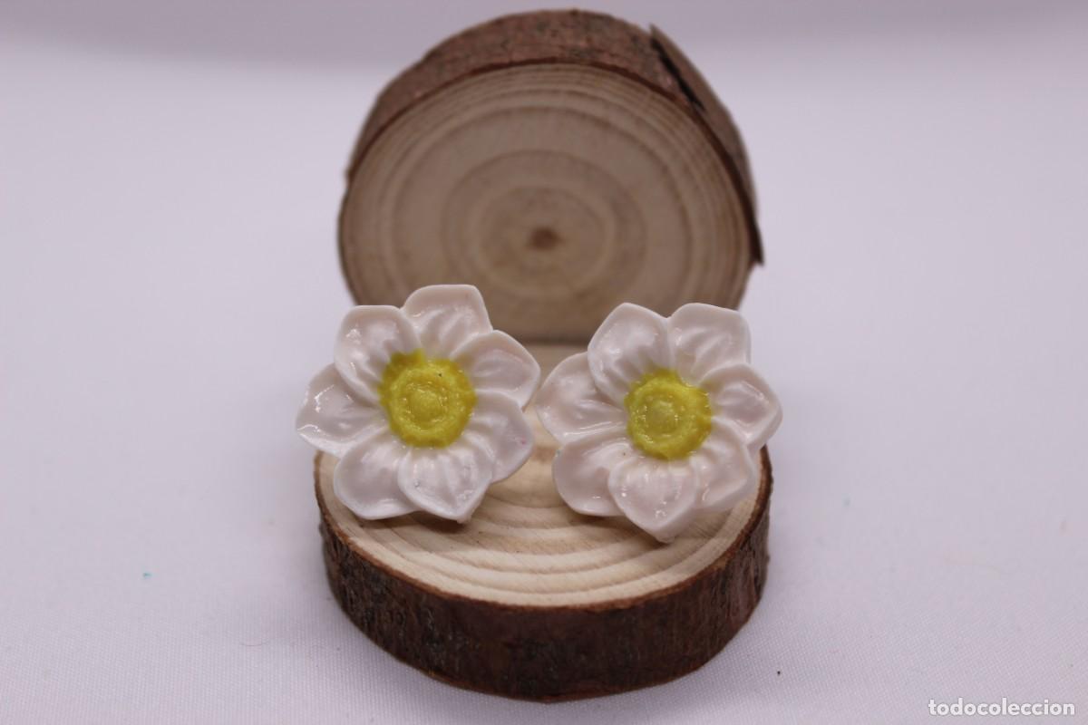Artesan&iacute;a: Lindos pendientes de flor de arcilla. - Foto 2