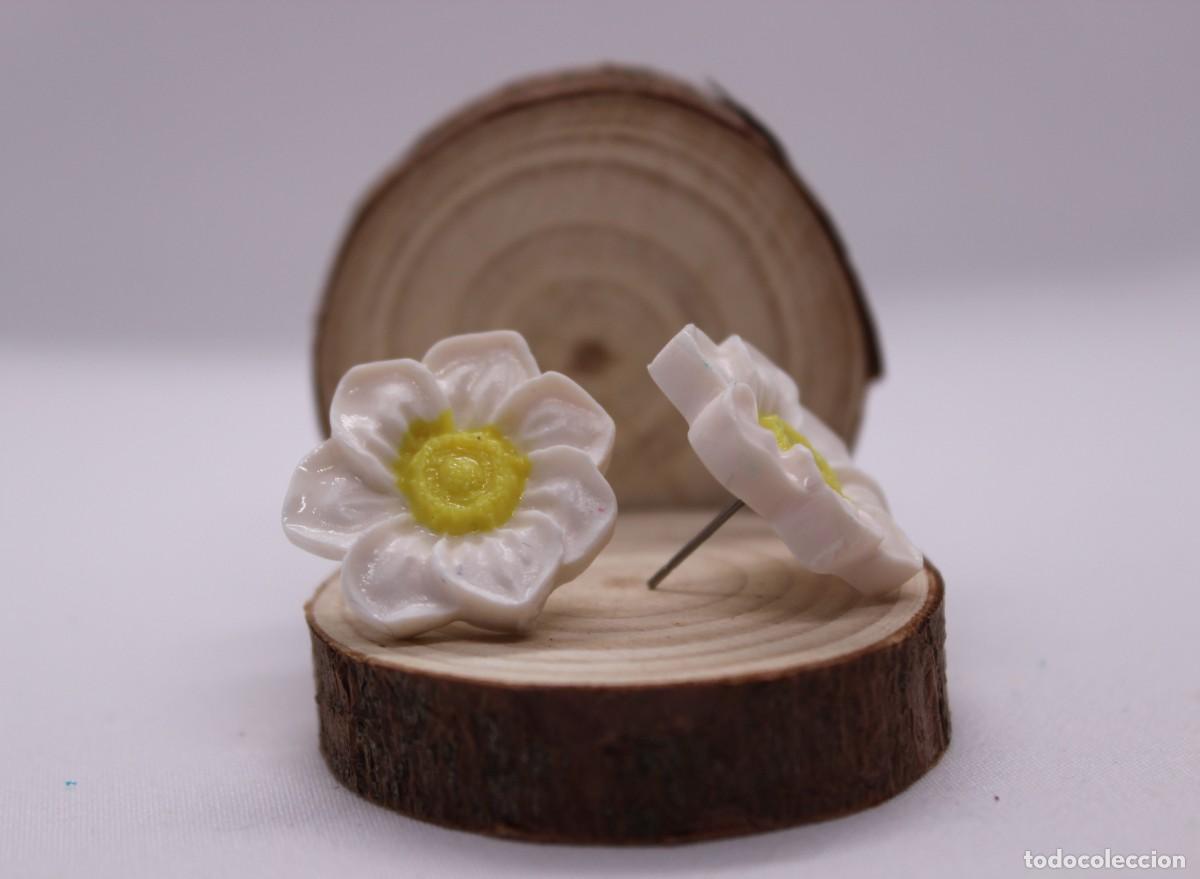 Artesan&iacute;a: Lindos pendientes de flor de arcilla. - Foto 4