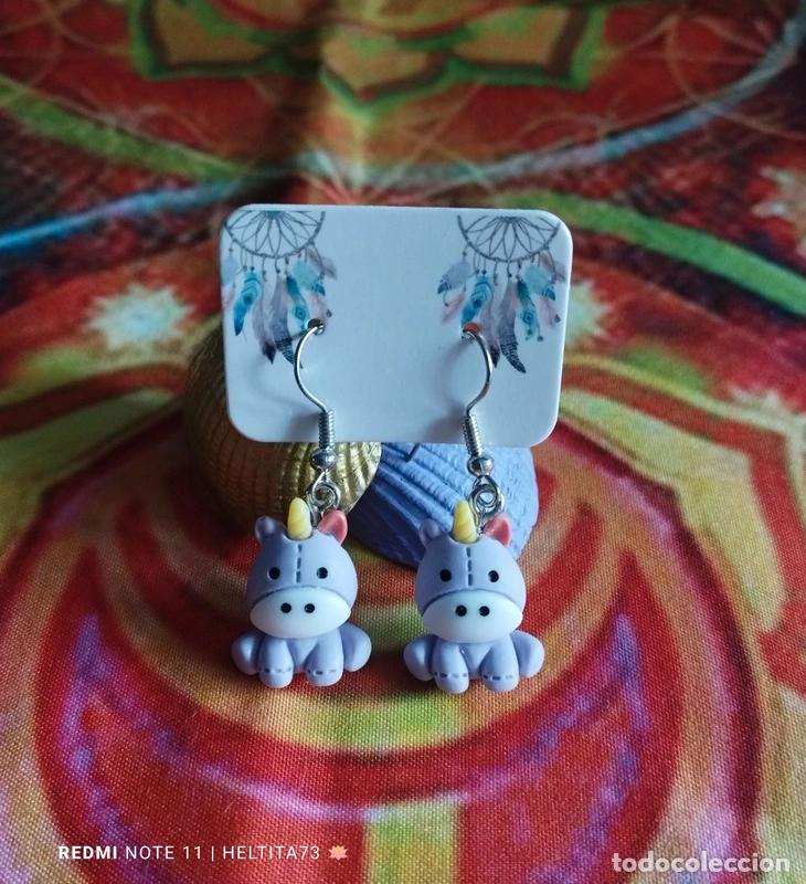 Artesan&iacute;a: Pendientes unicornio, montados a mano