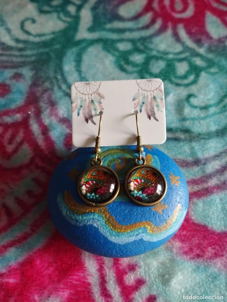 Handicraft: Pendientes &rdquo;Flores Multicolor&rdquo;, montados a mano
