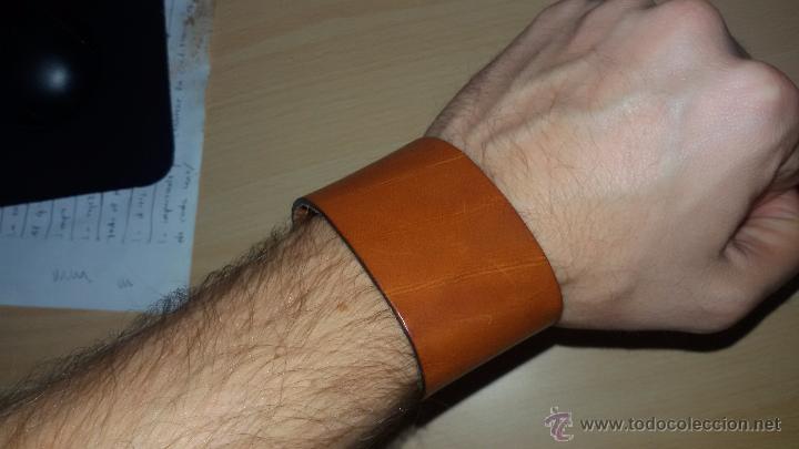 Artesan&iacute;a: PULSERA DE CUERO MARR&Oacute;N - Foto 2