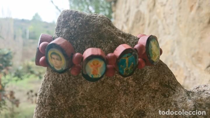 Artesan&iacute;a: Pulsera Santos madera - Foto 1