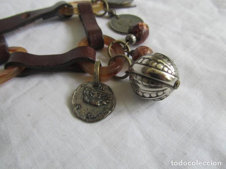 Artesan&iacute;a: Peculiar pulsera con amuletos - Foto 3