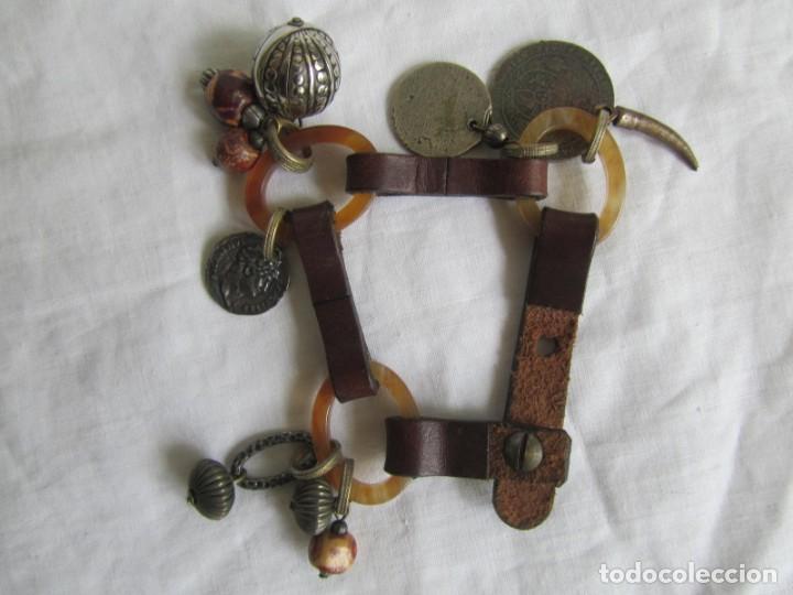 Artesan&iacute;a: Peculiar pulsera con amuletos - Foto 5