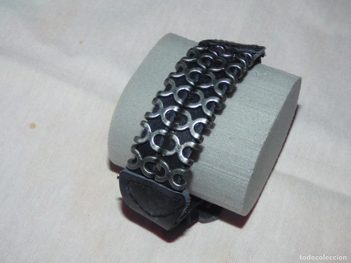 Artesan&iacute;a: Pulseras cuero. - Foto 1