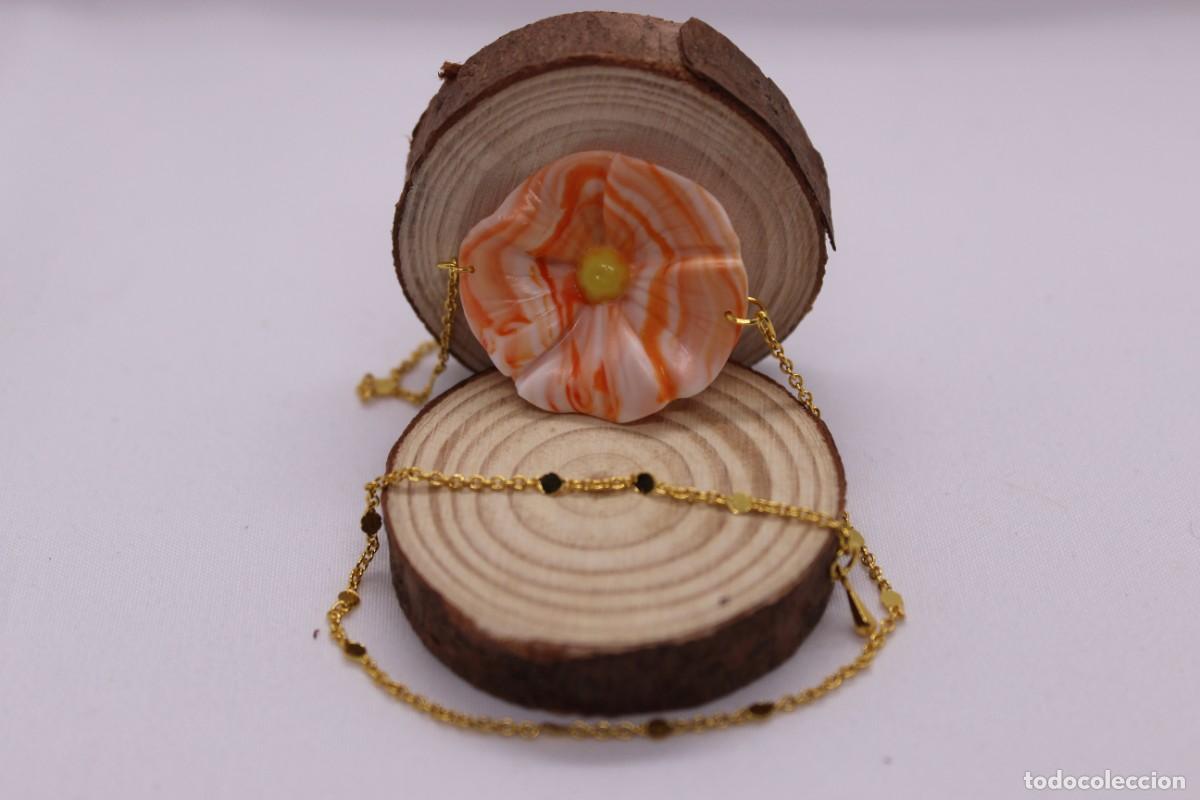 Artesan&iacute;a: Pulsera de flor anaranjada. - Foto 2