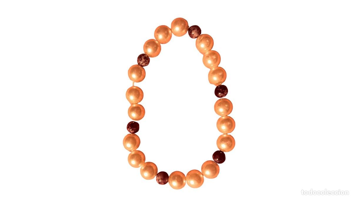 Artisanat: Pulsera de Perlas de Pl&aacute;stico con variaciones de negro