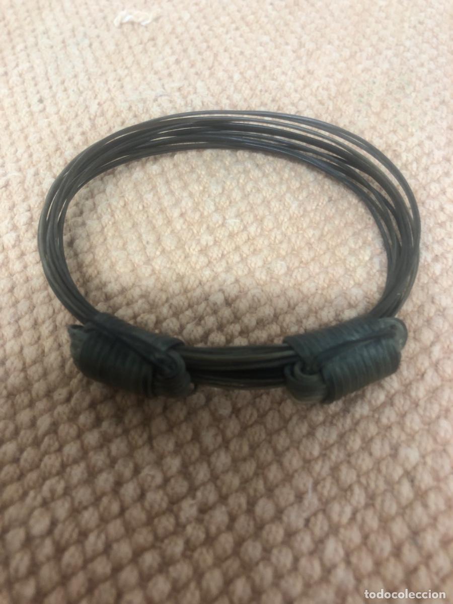 Artesan&iacute;a: Pulsera de pelo de elefante.