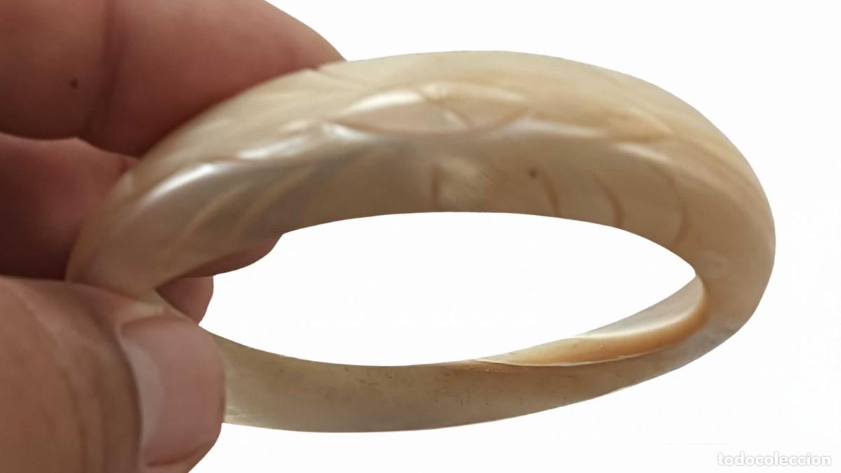 Artesan&iacute;a: PULSERA R&Iacute;GIDA DE N&Aacute;CAR NATURAL TALLADA A MANO - MOTIVO DE ABANICO EN ESTRELLA - VINTAGE A&Ntilde;OS 90