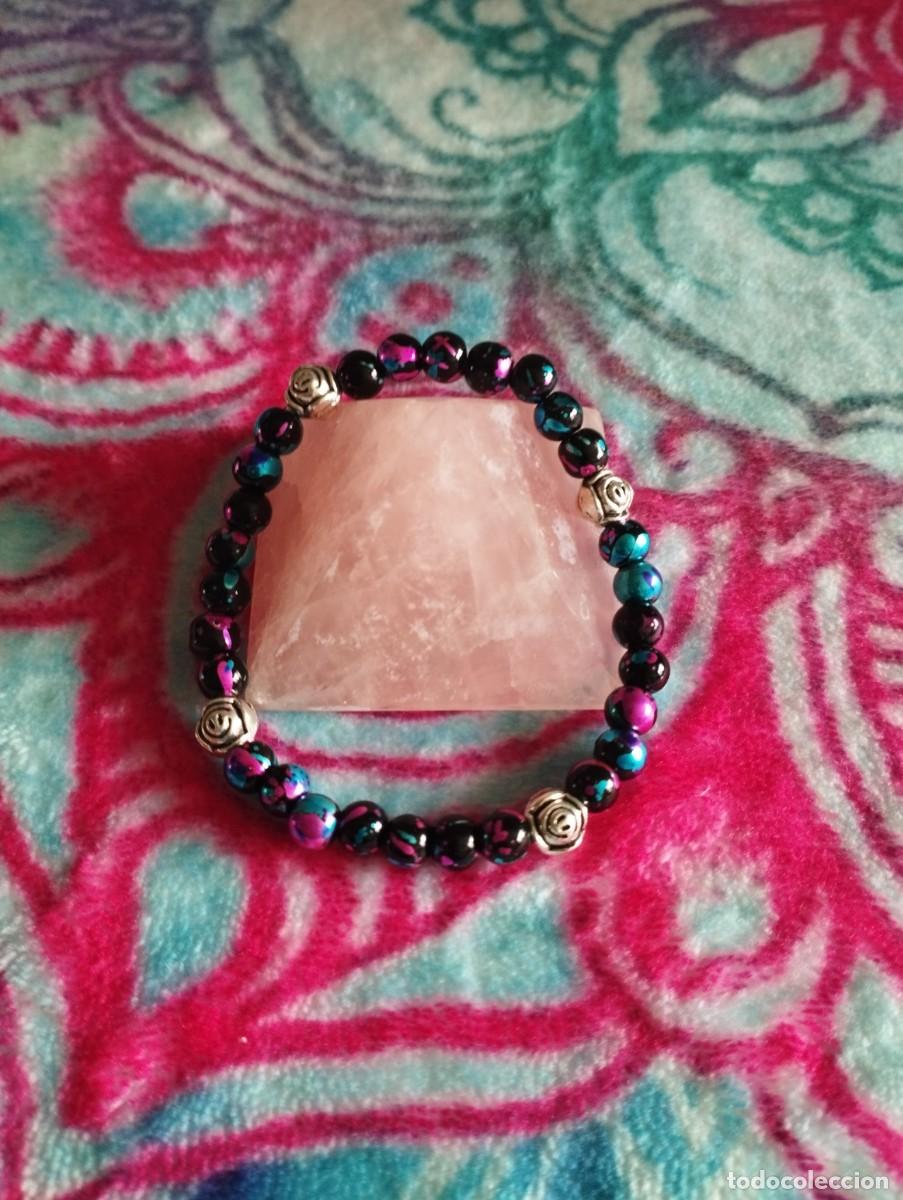 Handicraft: Pulsera &rdquo;Rosas plateadas&rdquo;, hecha a mano