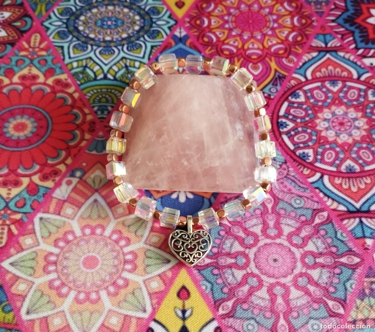 Artesan&iacute;a: Pulsera &rdquo;Coraz&oacute;n&rdquo;, hecha a mano, cristal, regalo
