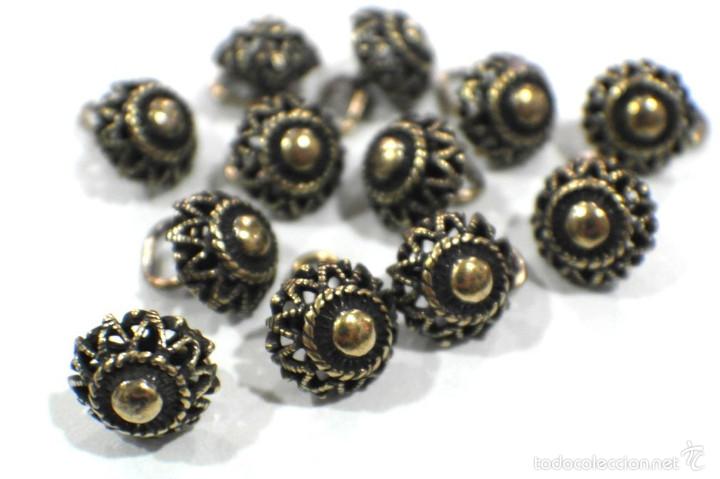 Artesan&iacute;a: Bot&oacute;n de lat&oacute;n para traje tradicional - Foto 2