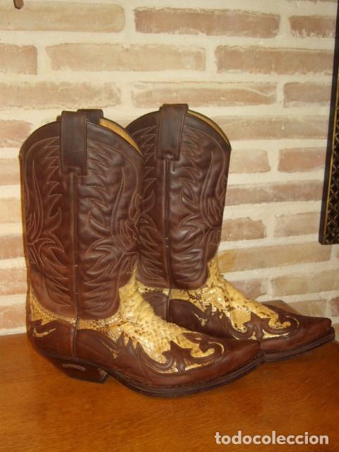 17312 Cuervo Pitón Imit Pícara-Denver Tierra | Botas vaqueras Sendra para  hombre con réplica piel de serpiente tono amarillento - Corbeto's Boots