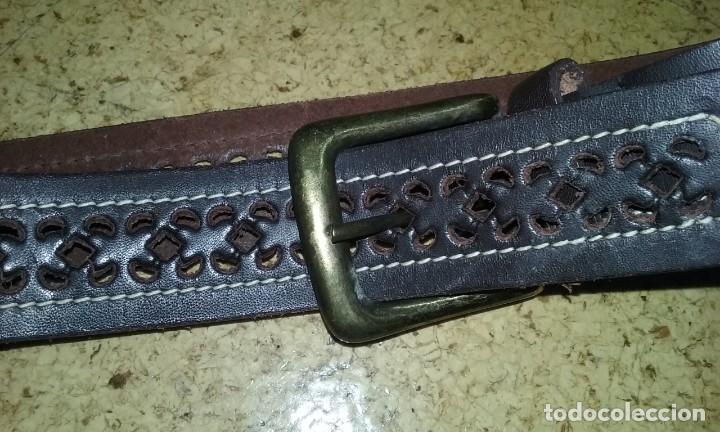 Artesan&iacute;a: cinturon piel marron - Foto 2