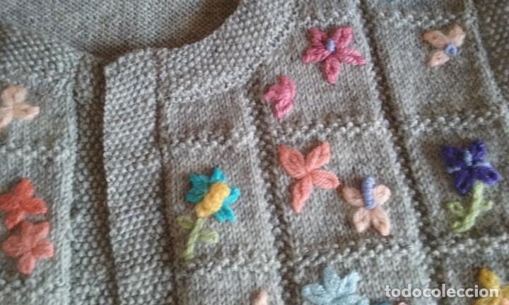 Artesan&iacute;a: chaleco con flores - Foto 2