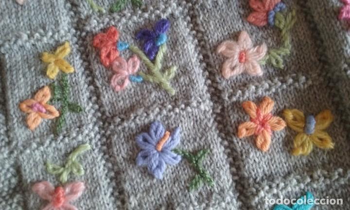 Artesan&iacute;a: chaleco con flores - Foto 3