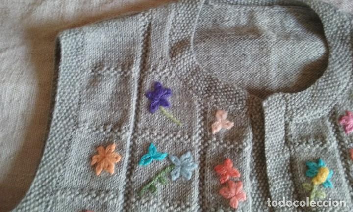 Artesan&iacute;a: chaleco con flores - Foto 5