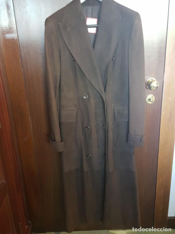 Artesan&iacute;a: Abrigo LOEWE - Foto 1