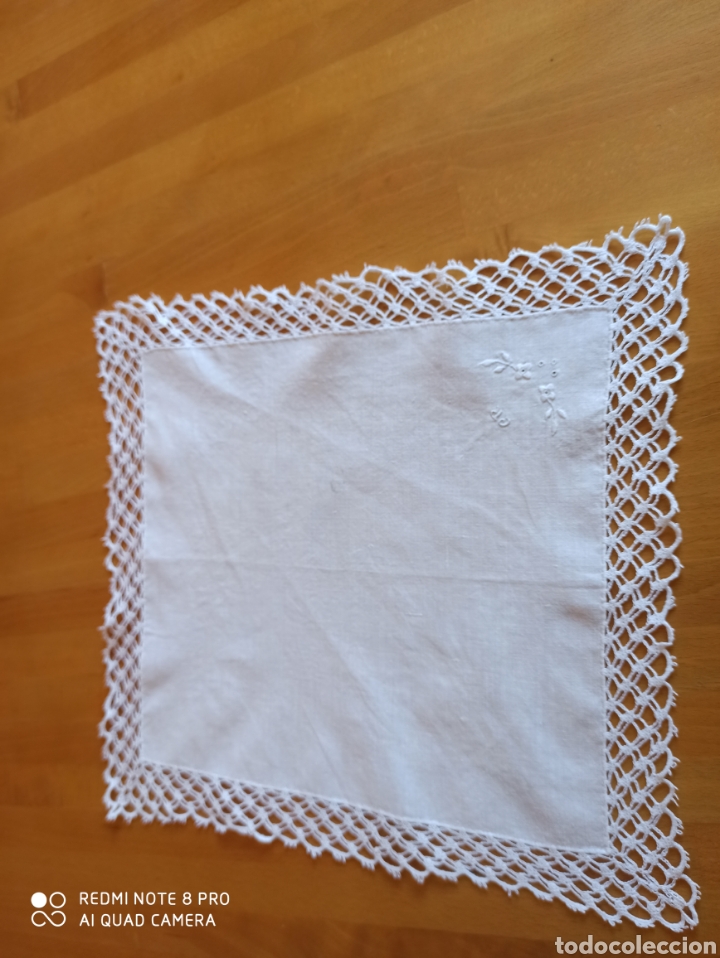 Artesan&iacute;a: Pa&ntilde;uelo antiguo con puntilla - Foto 4
