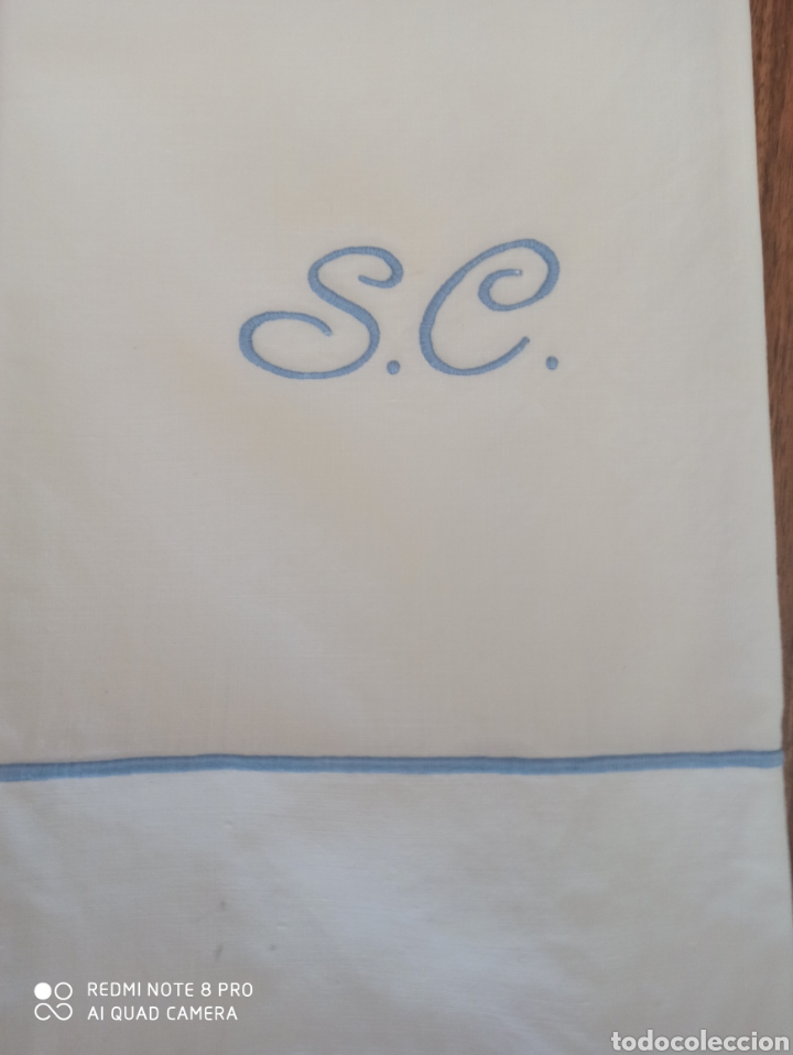 Artesan&iacute;a: 2 almohadas bordadas. - Foto 2