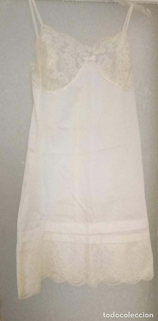 Artesan&iacute;a: Combinaci&ograve;n con blonda - Foto 1