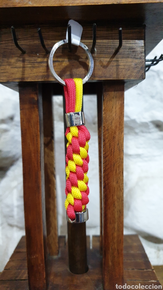 Artisanat: Llavero paracord Espa&ntilde;a.