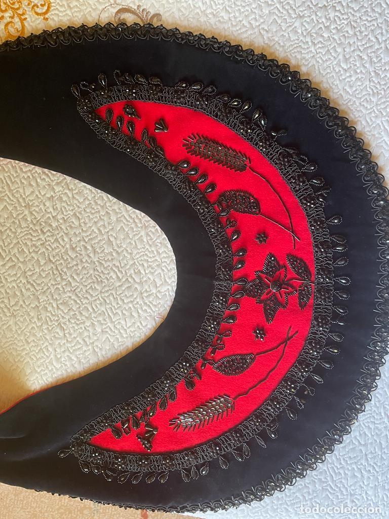 Artesan&iacute;a: Traje regional de gallega - Foto 3
