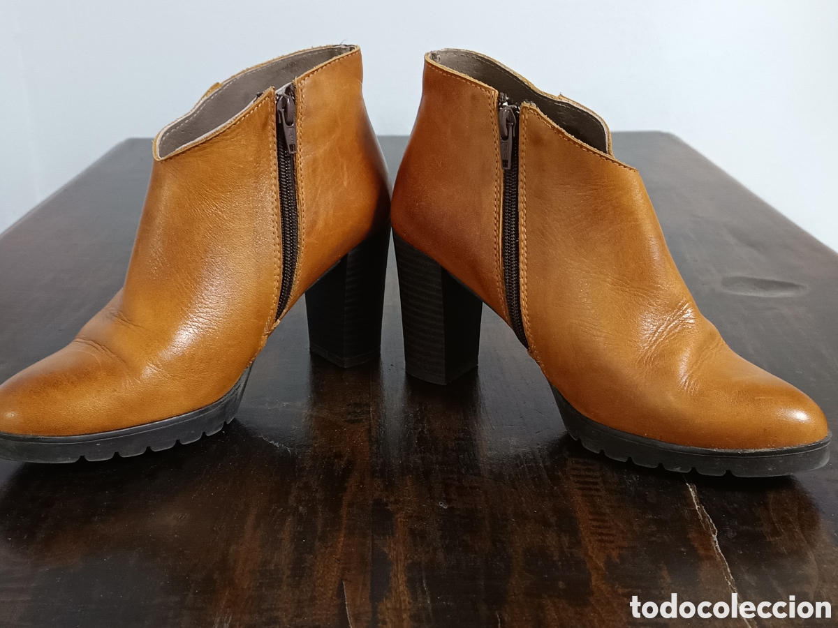 Artesan&iacute;a: Botines de piel de mujer - Foto 2