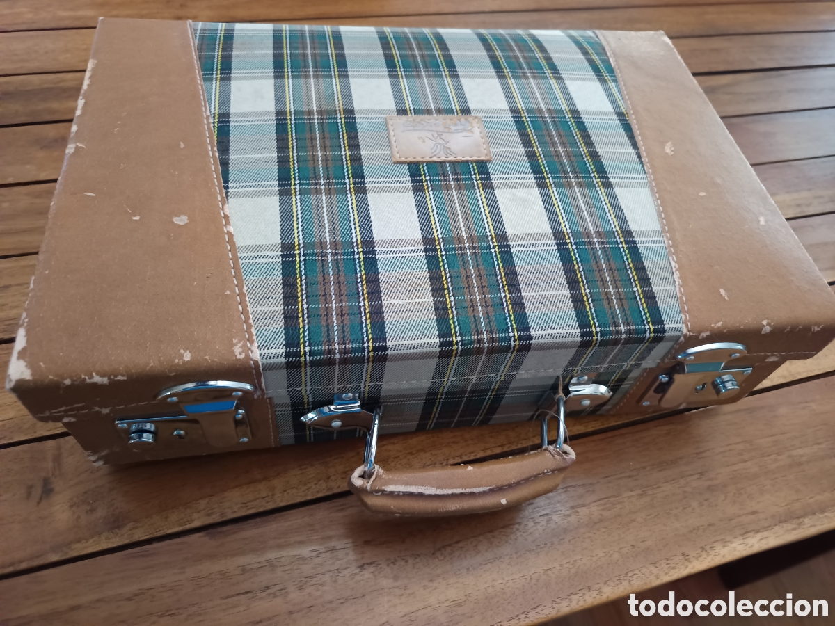 Artesan&iacute;a: Malet&iacute;n con manta de sof&aacute; - Foto 1