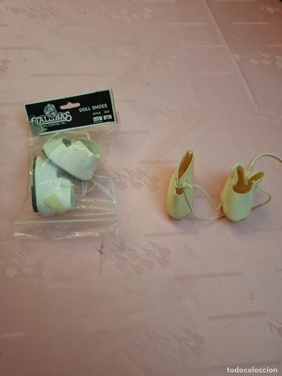 Artesan&iacute;a: 2 PARES DE BOTAS DE EPOCA, DE PIEL, PARA MU&Ntilde;ECA