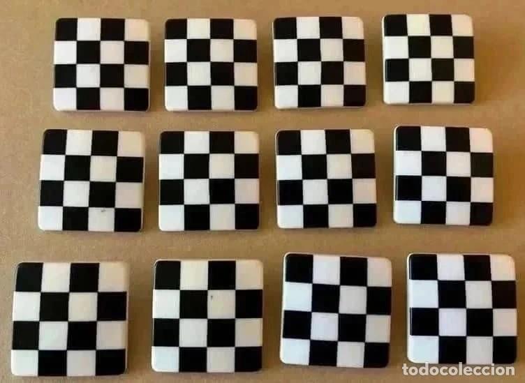 Artesan&iacute;a: 12 Rare Mod Aesthetic Checkerboard Buttons &ndash; Vintage Black White Graphic 28mm &ndash; 90s Indie Sleaze