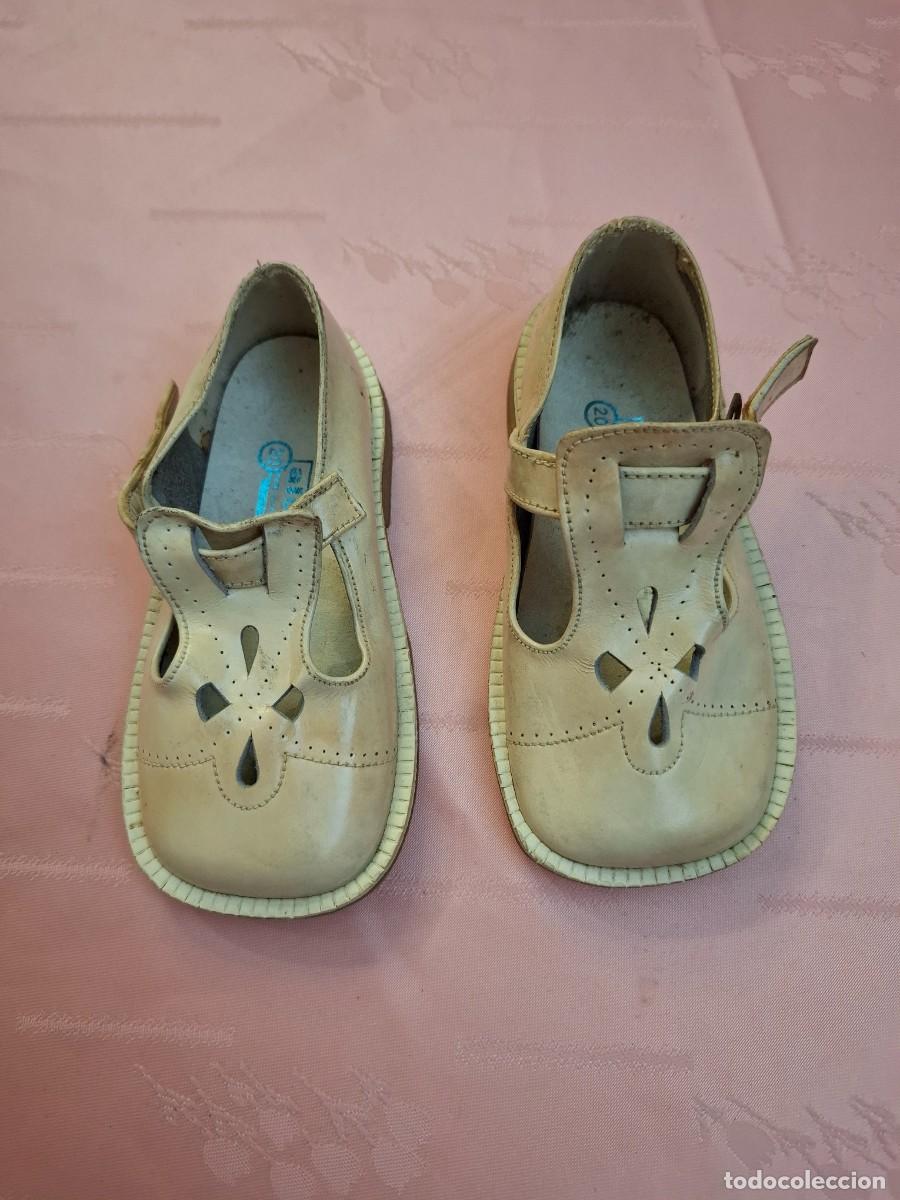 Artesan&iacute;a: ZAPATOS DE EPOCA, DE PIEL, PARA MU&Ntilde;ECA